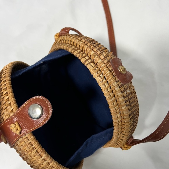 Handbags - Wicker crossbody bag